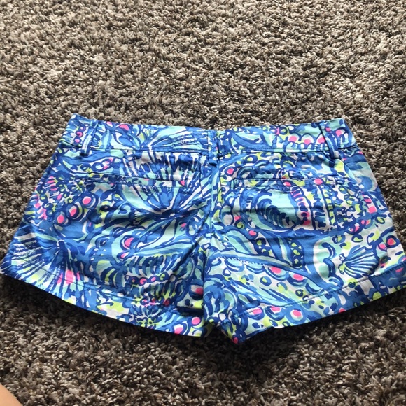 Lilly Pulitzer Shorts - Picture 2 of 3